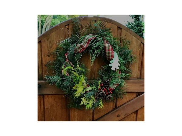 Live Wreath Workshop at Bell Tower Brewing Hosted by Carrie Paulus Logo