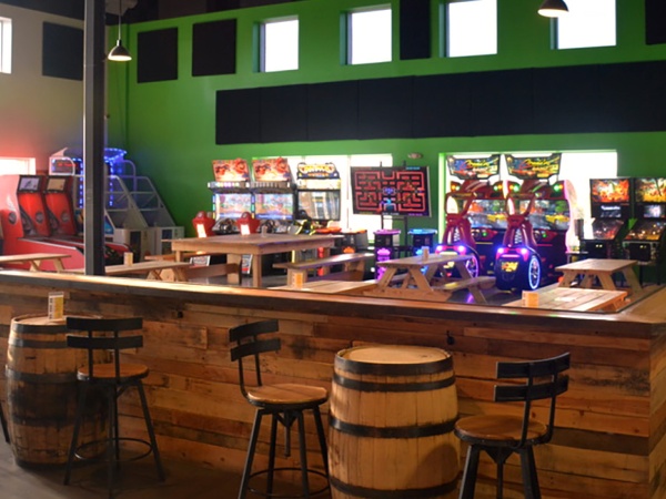 Solace Outpost Lands in Ballston: Metro-Friendly Beer, Burgers, and Growler Tuesdays Logo