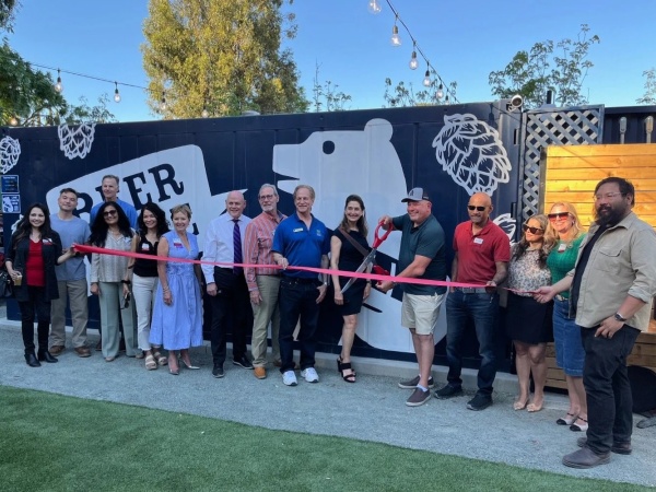 Calicraft's Shadelands Beer Garden Is Open (While the Flagship Rises) Logo